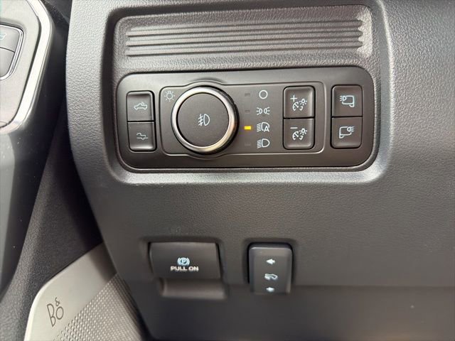 Used 2025 Ford F450 Platinum AWD/4WD image 29