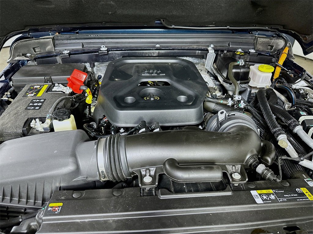 Used 2025 Jeep Wrangler Unlimited Rubicon 4xe w/ Technology Group image 9