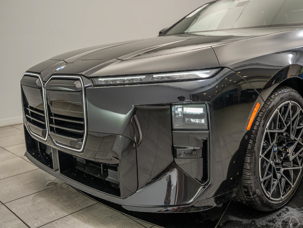 New 2027 BMW 740i xDrive AWD/4WD image 3