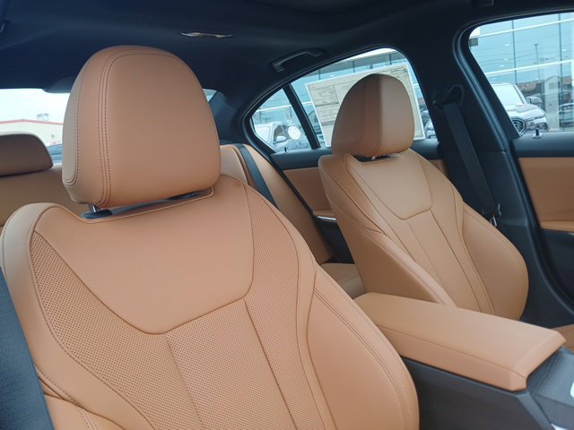 New 2026 BMW 330i Sedan w/ M Sport Package RWD image 17