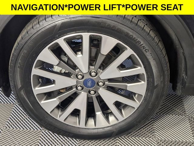 Used 2020 Ford Escape Titanium AWD/4WD image 8