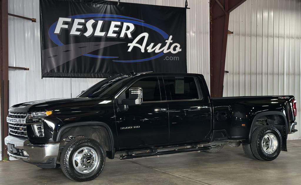 Used 2021 Chevrolet Silverado 3500 LTZ w/ LTZ Plus Package image 19