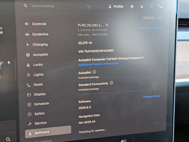 Used 2022 Tesla Model Y Long Range AWD/4WD image 28