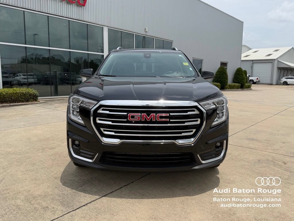 Used 2024 GMC Terrain SLT FWD image 4
