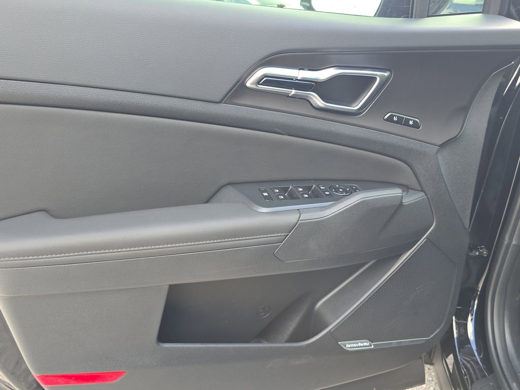 New 2026 Kia Sportage SX image 18