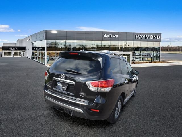 Used 2016 Nissan Pathfinder SL w/ SL Premium Package AWD/4WD image 3