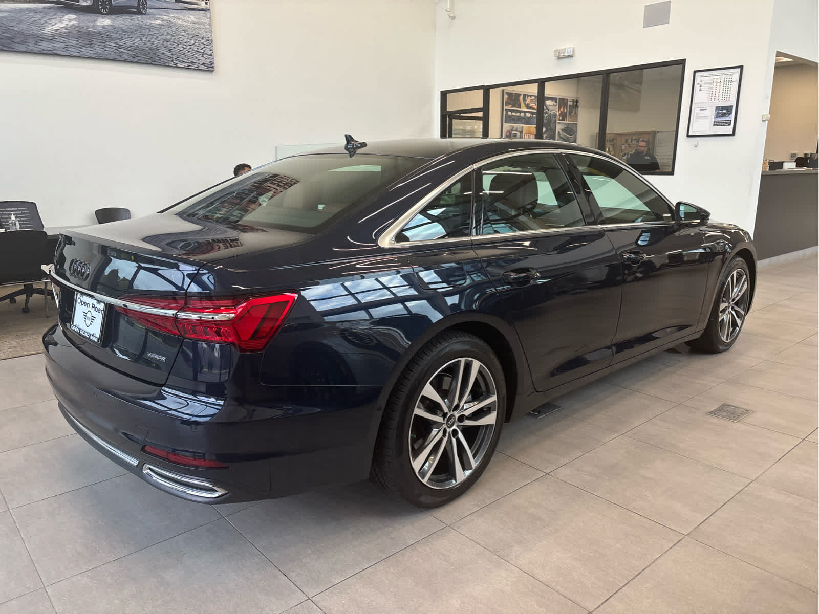 Used 2023 Audi A6 Premium Plus w/ Premium Plus Package AWD/4WD image 4