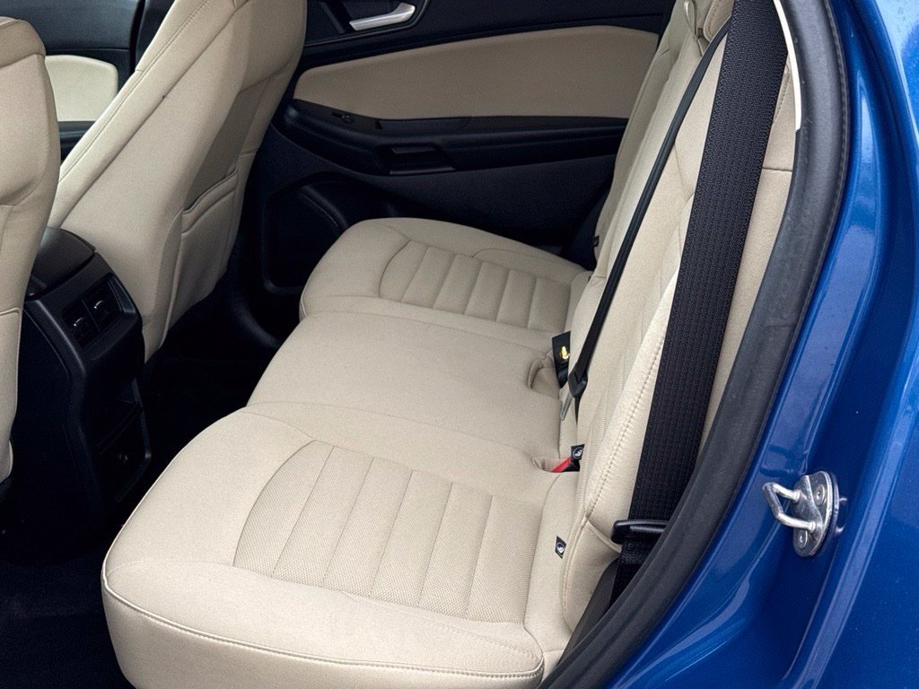 Used 2024 Ford Edge SE AWD/4WD image 4