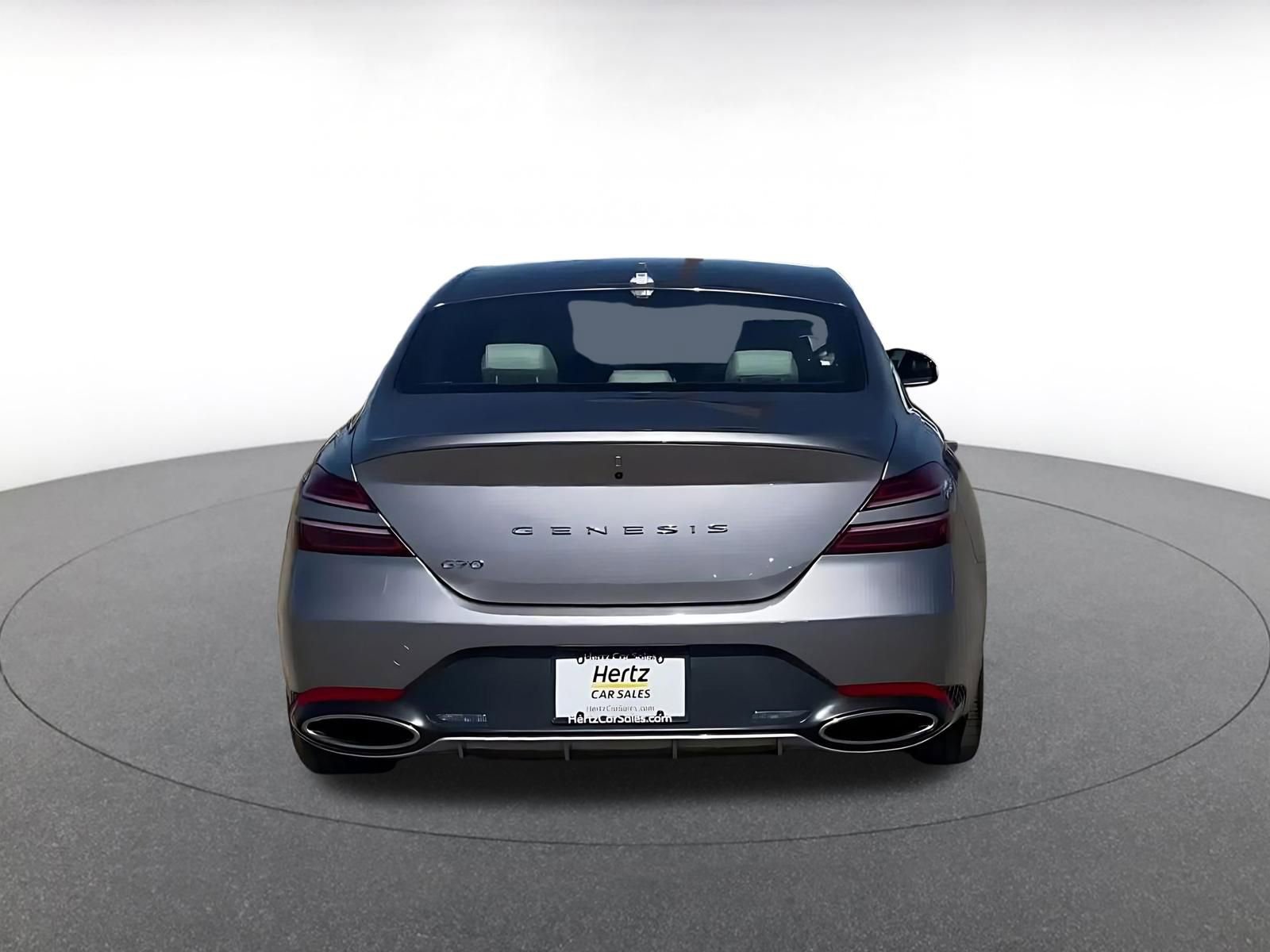 Used 2025 Genesis G70 2.5T image 12