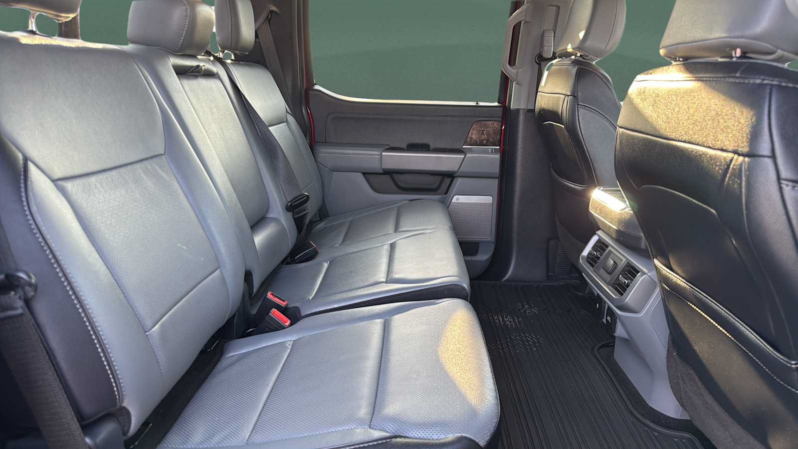 Used 2022 Ford F150 Lariat w/ Equipment Group 501A Mid AWD/4WD image 26