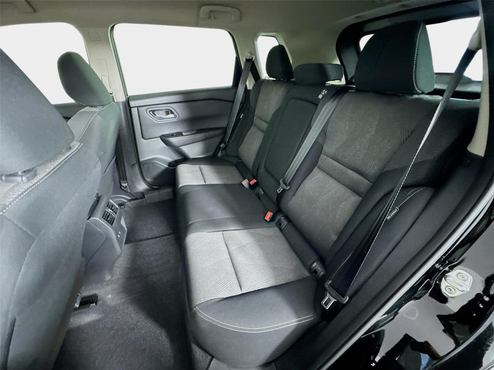 Certified 2026 Nissan Rogue SV w/ Cold Weather Package FWD image 21
