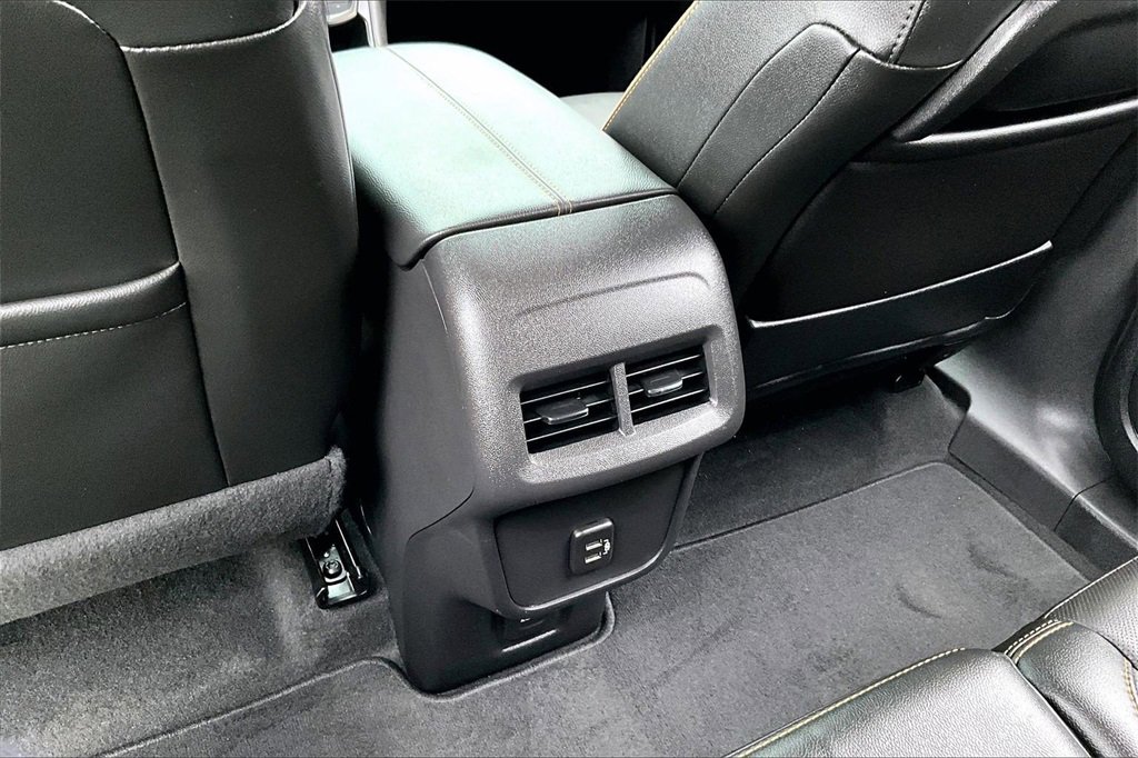 Used 2024 GMC Terrain AT4 w/ Infotainment Package II image 25