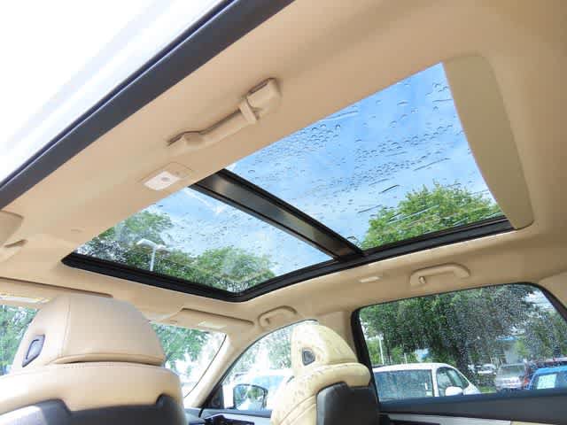 Used 2022 Acura MDX SH-AWD image 16