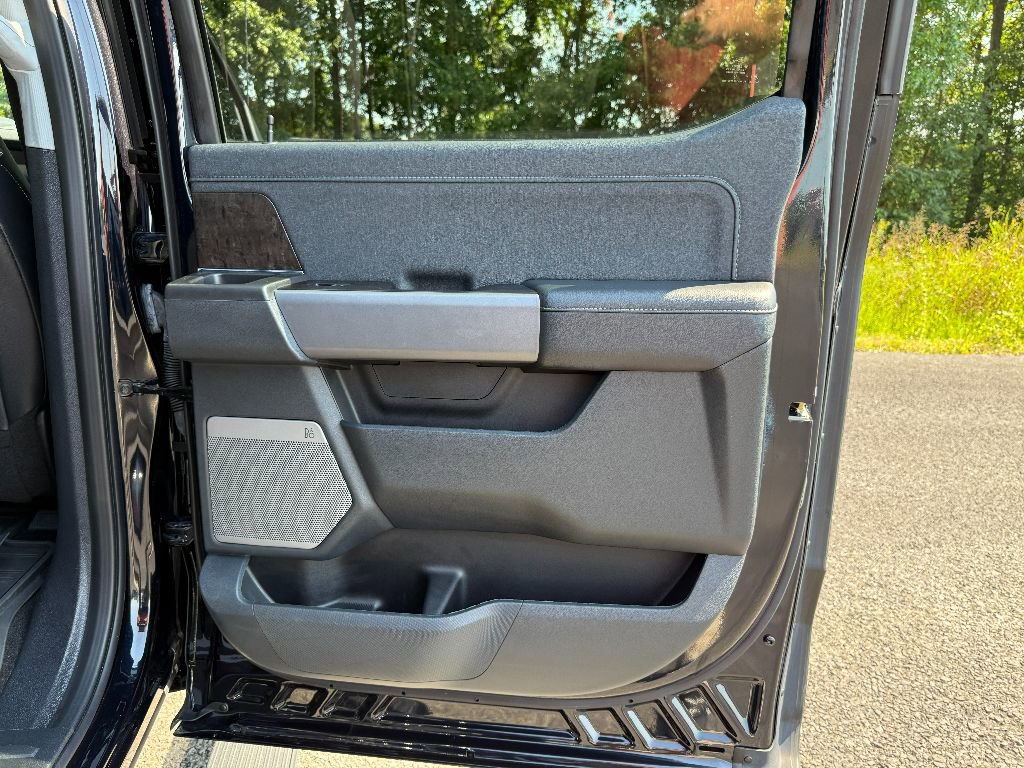 Used 2021 Ford F150 Lariat w/ Equipment Group 501A Mid image 27