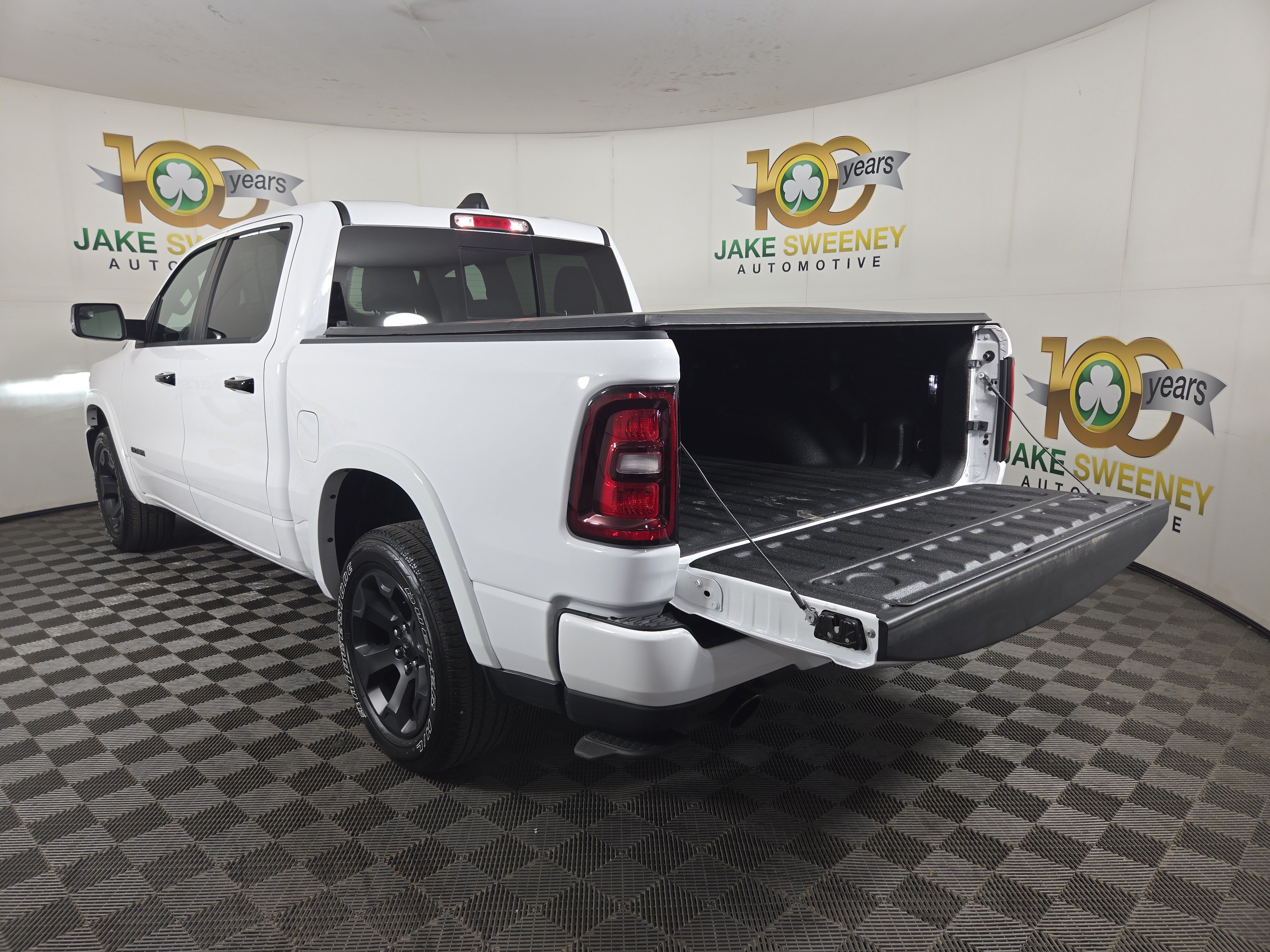 Certified 2025 RAM 1500 Big Horn AWD/4WD image 35