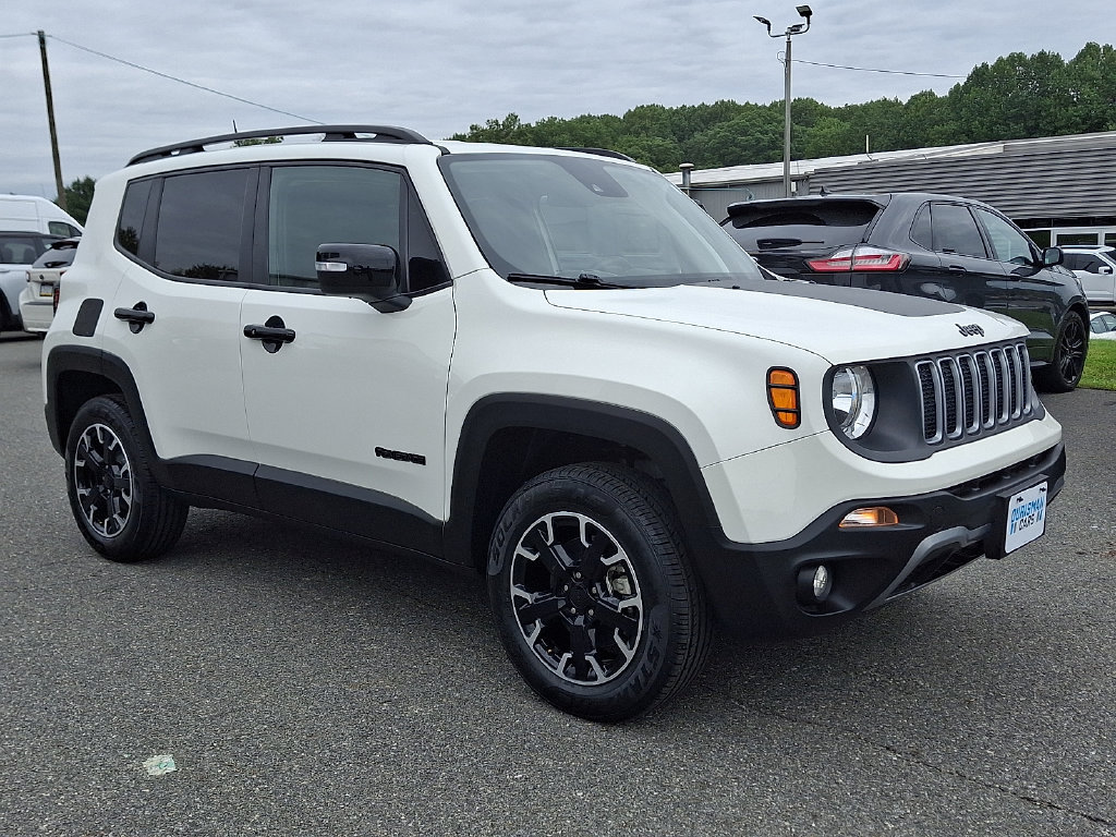 Used 2023 Jeep Renegade Latitude