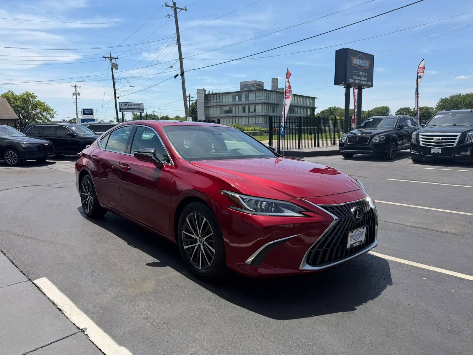 Used 2023 Lexus ES 350 w/ Premium Package FWD image 8