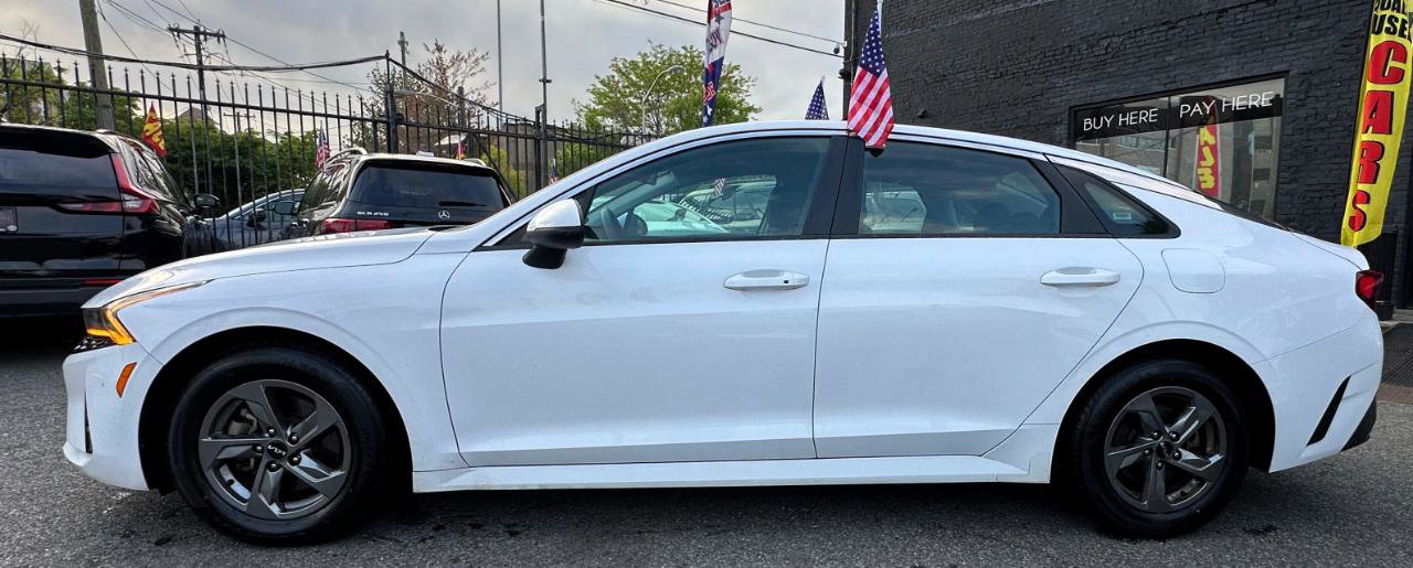 Used 2022 Kia K5 LXS FWD image 4