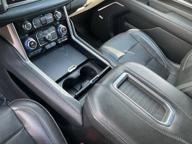 Used 2021 GMC Yukon XL Denali AWD/4WD image 16
