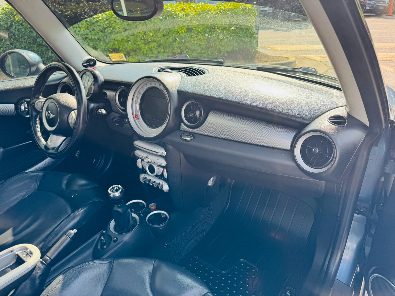 Used 2010 MINI Cooper S image 15