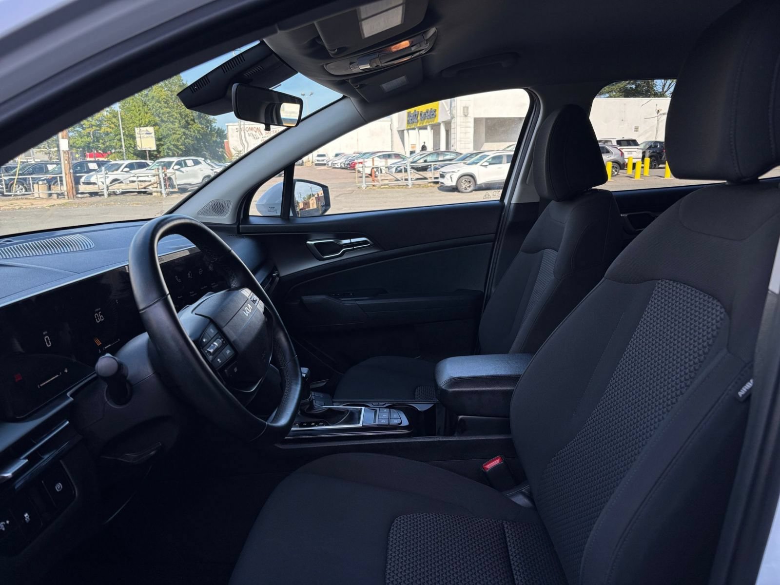 Used 2026 Kia Sportage LX FWD image 24