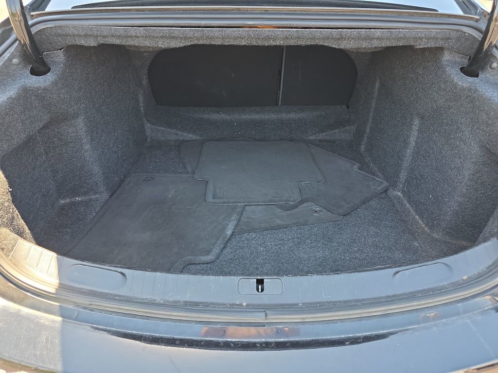 Used 2016 Chevrolet Impala LTZ FWD image 33