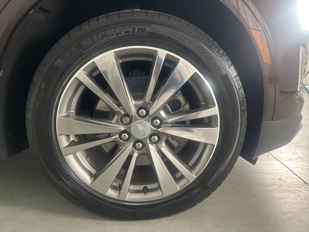 Used 2021 Cadillac XT5 Premium Luxury image 4