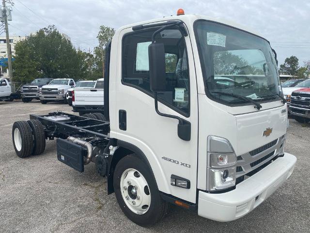 New 2024 Chevrolet Low Cab Forward 4500 XD RWD image 2