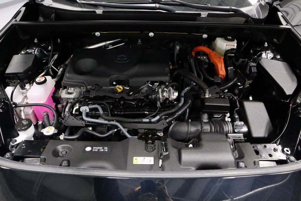 Used 2025 Toyota RAV4 XLE w/ Convenience Package image 16