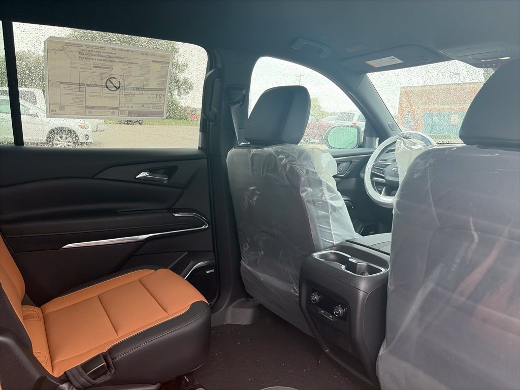 New 2027 Chevrolet Traverse Z71 w/ Enhanced Driving Package AWD/4WD image 7
