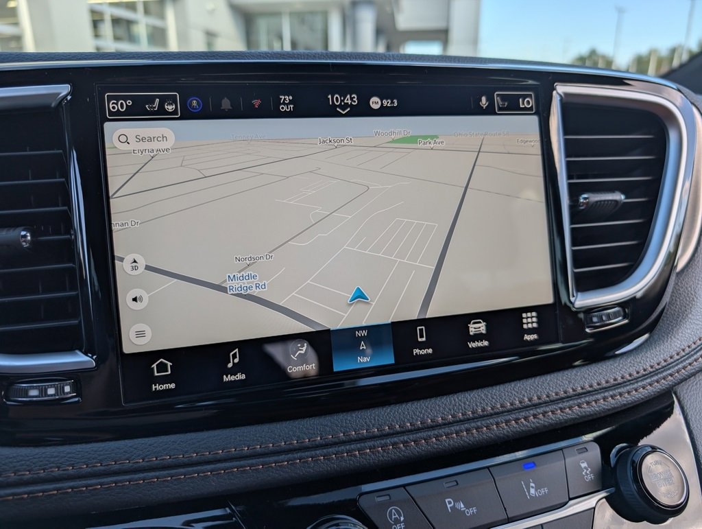 New 2026 Chrysler Pacifica Pinnacle image 28