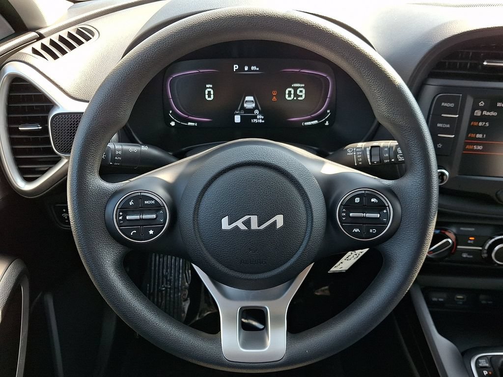 Used 2023 Kia Soul LX FWD image 18