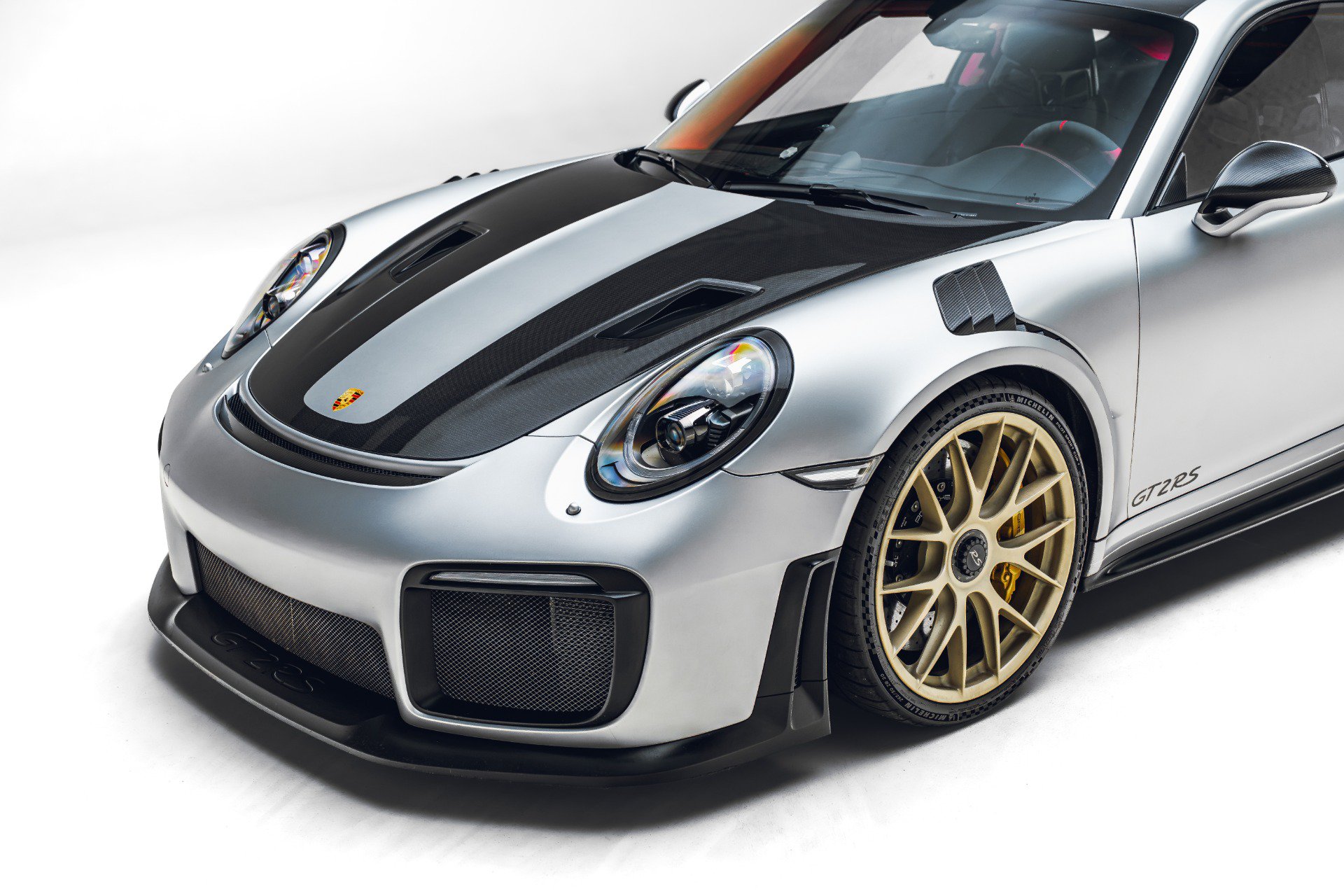 Used 2018 Porsche 911 GT2 RS RWD image 9