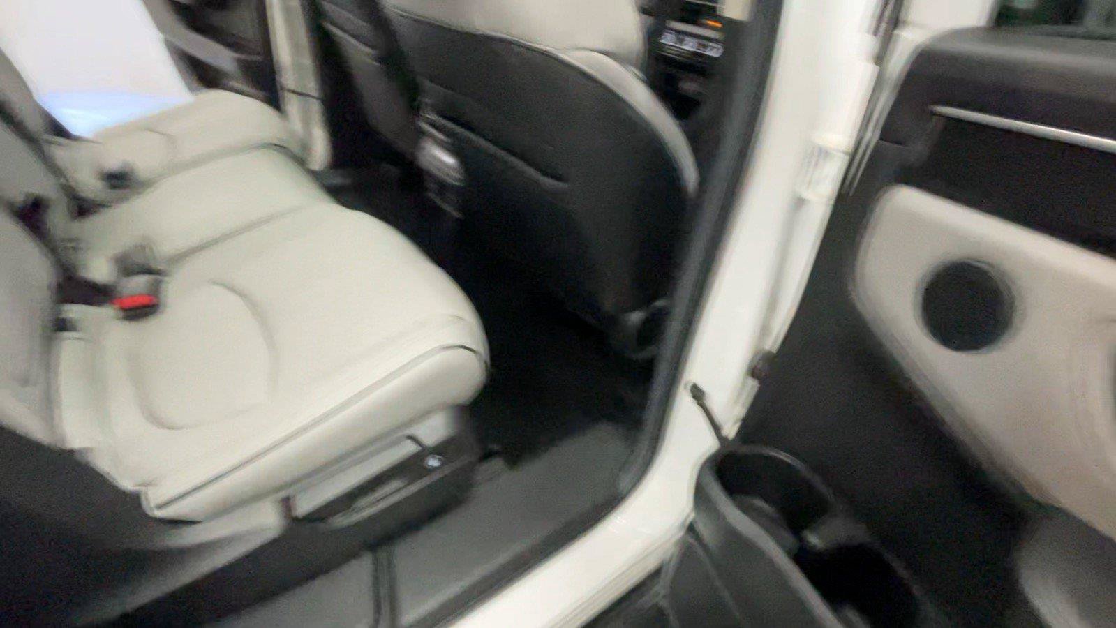 Used 2025 Honda Pilot Elite image 23
