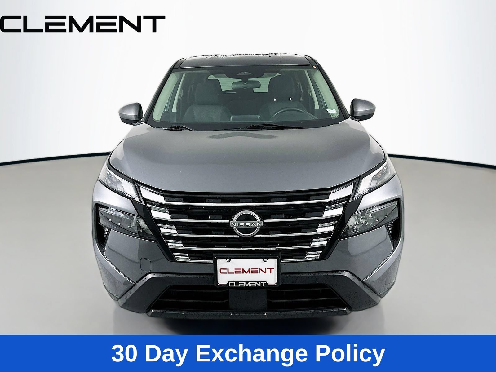 Used 2024 Nissan Rogue SV AWD/4WD image 3