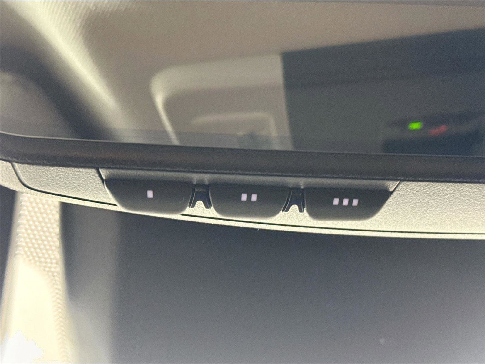 Used 2025 Toyota Camry XLE image 22