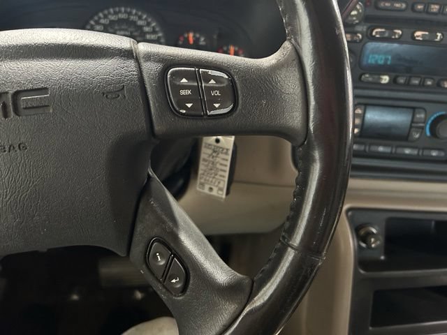 Used 2005 GMC Yukon SLT w/ SLT Preferred Equipment Group AWD/4WD image 35