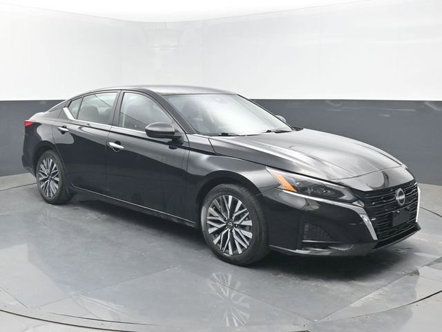 Used 2025 Nissan Altima 2.5 SV image 7