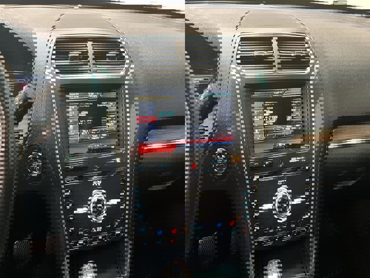 Used 2016 Ford Explorer Limited AWD/4WD image 21