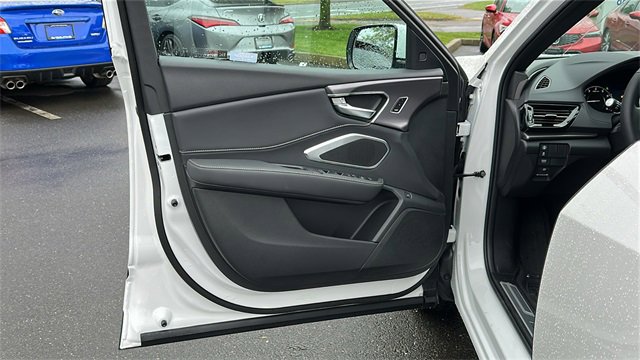 Used 2025 Acura RDX SH-AWD image 9