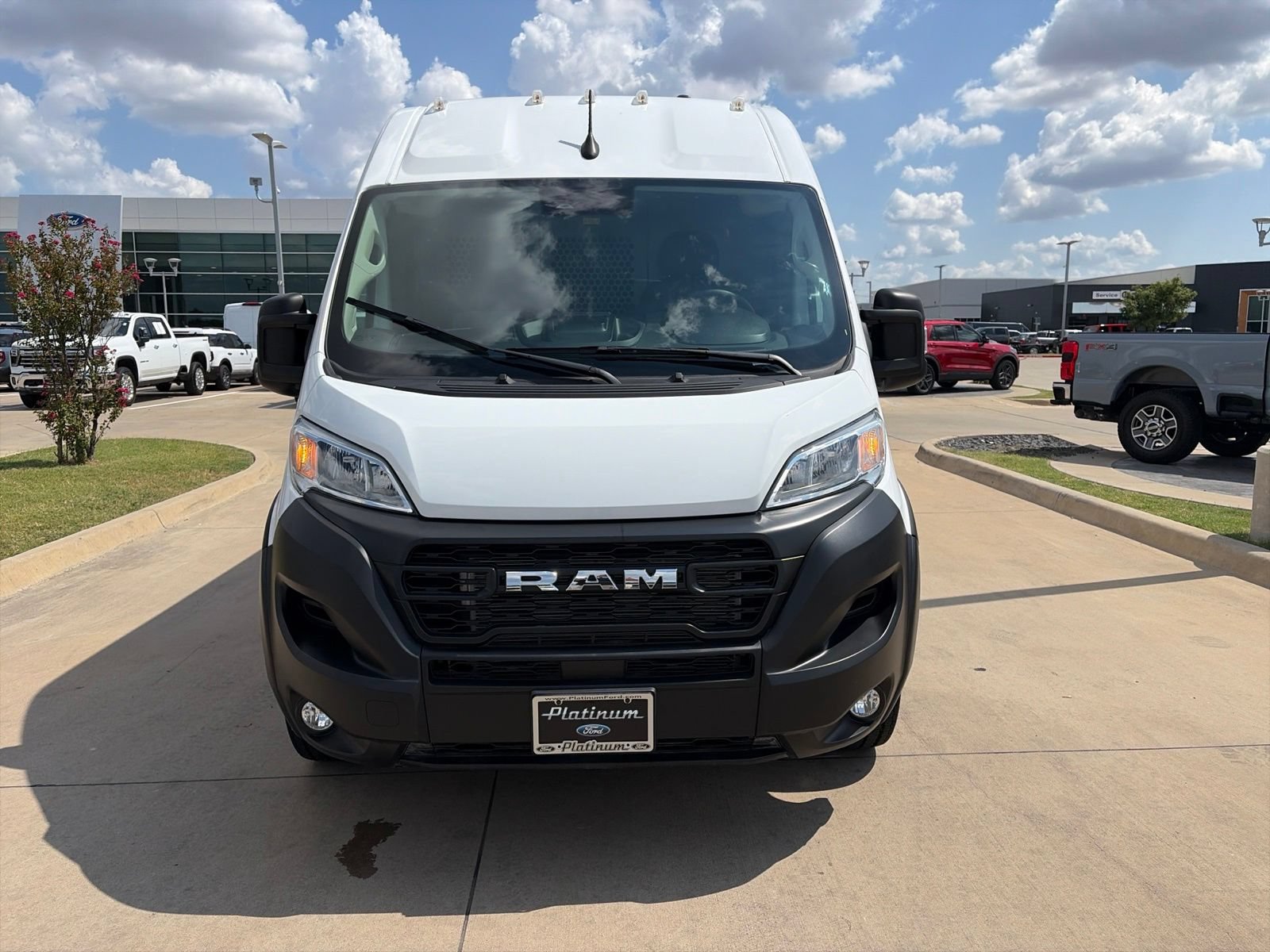 Used 2025 RAM ProMaster 2500 w/ Convenience Group FWD video 2
