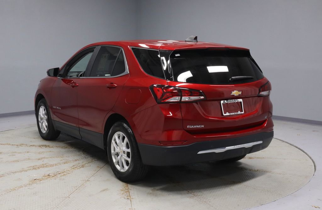 Used 2024 Chevrolet Equinox LT w/ LPO, Floor Liner Package image 8