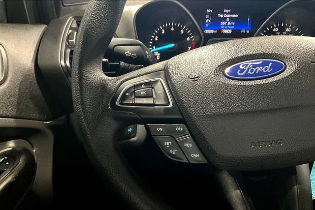 Used 2017 Ford Escape SE w/ Equipment Group 201A FWD image 10