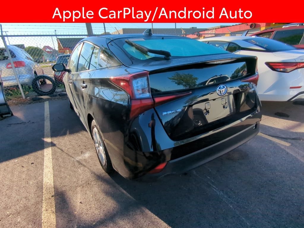 Used 2022 Toyota Prius LE FWD image 4