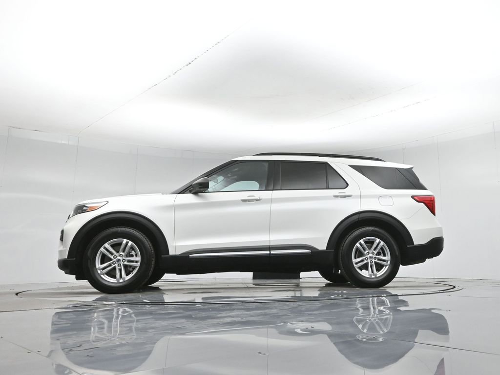 Certified 2022 Ford Explorer XLT image 8