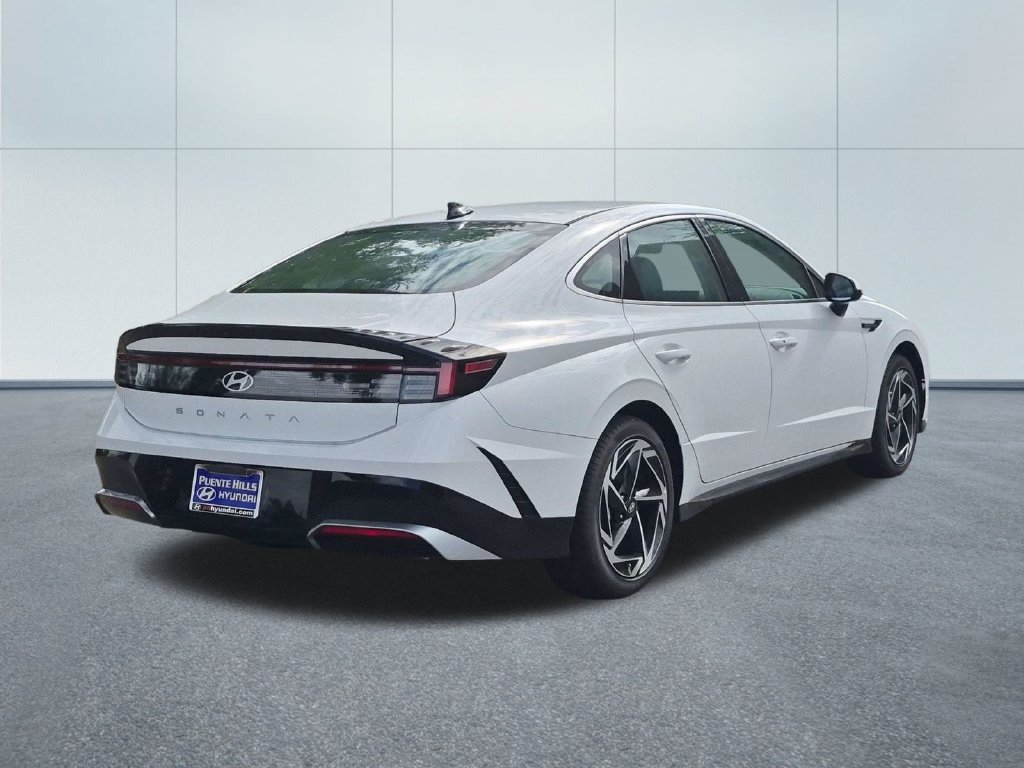 New 2026 Hyundai Sonata SEL FWD image 6