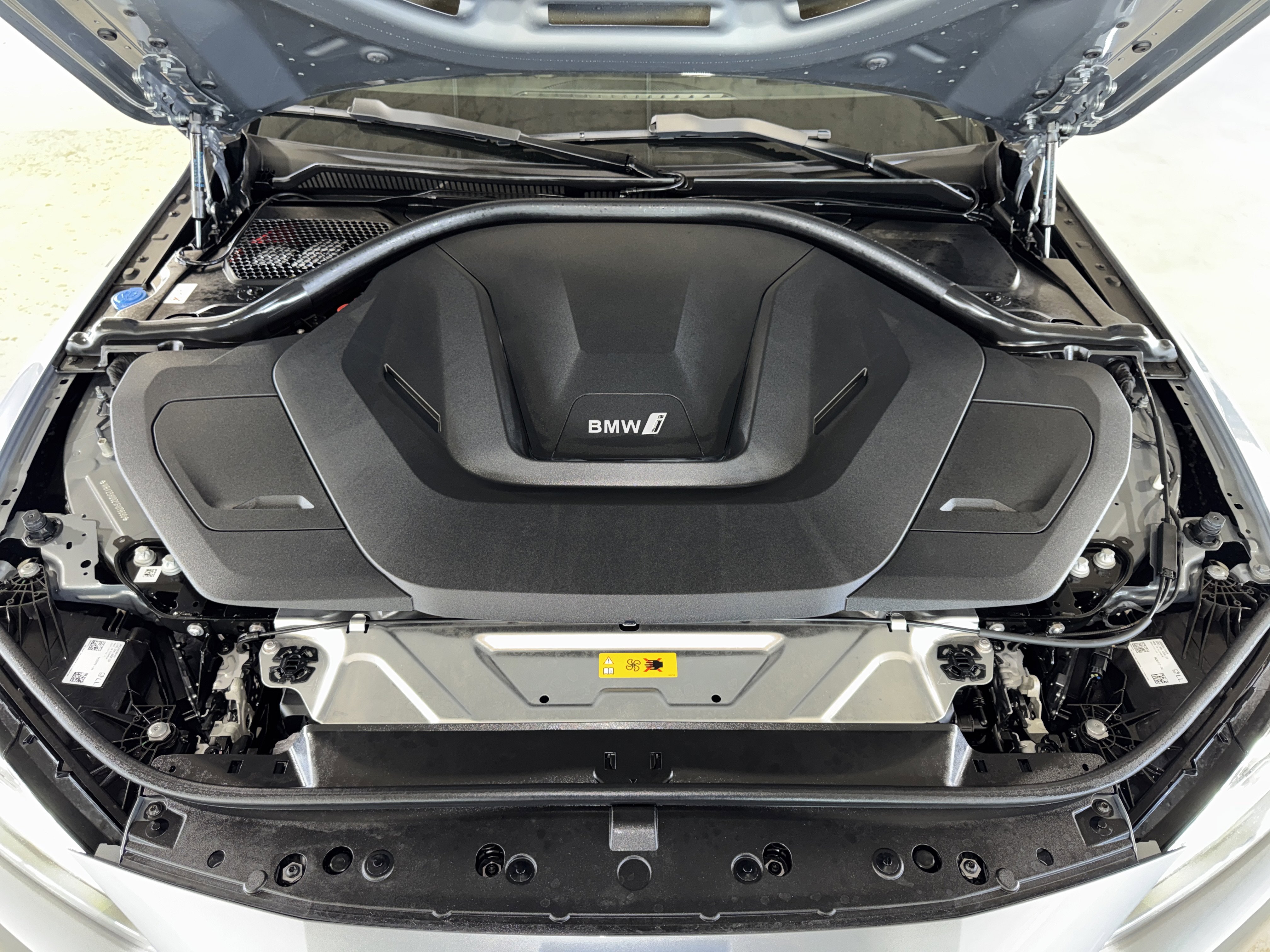 Used 2025 BMW i4 eDrive40 w/ Premium Package image 35