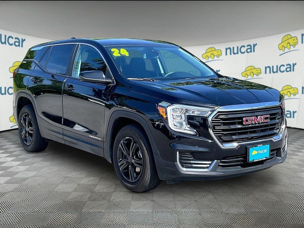 Used 2024 GMC Terrain SLE AWD/4WD image 1