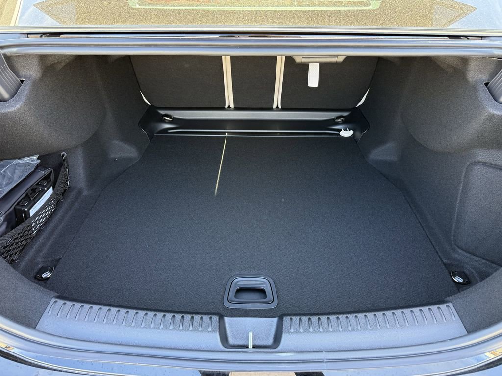 New 2026 Mercedes-Benz E 350 4MATIC Sedan image 14