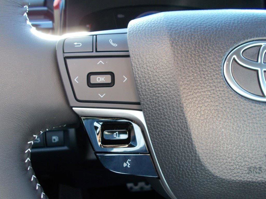 Used 2026 Toyota Camry SE w/ Convenience Package image 19